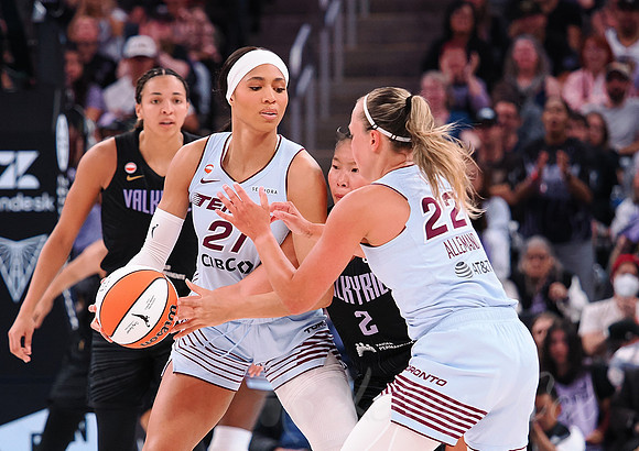 WNBA: Toronto Tempo at Golden State Valkyries