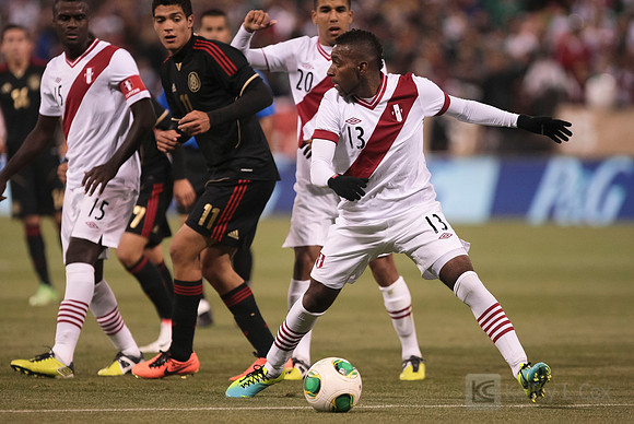 Soccer: Friendly-Mexico vs Peru