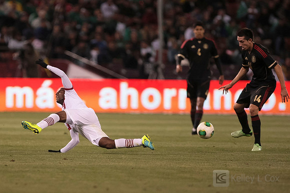 Soccer: Friendly-Mexico vs Peru