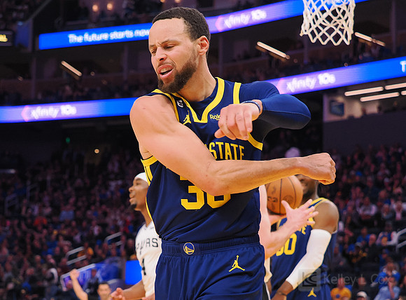 NBA: San Antonio Spurs at Golden State Warriors
