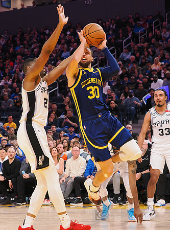 NBA: San Antonio Spurs at Golden State Warriors