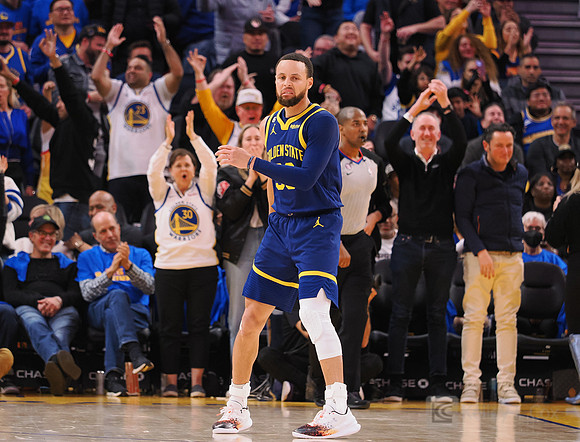 NBA: San Antonio Spurs at Golden State Warriors