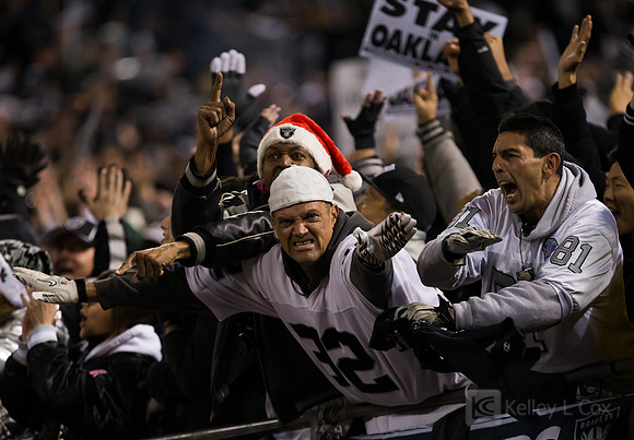 NFL: San Diego Chargers at Oakland Raiders