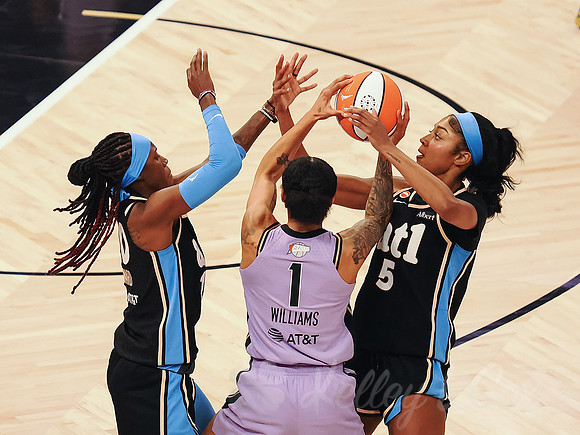WNBA: Finals-Atlanta Dream at Golden State Valkyries