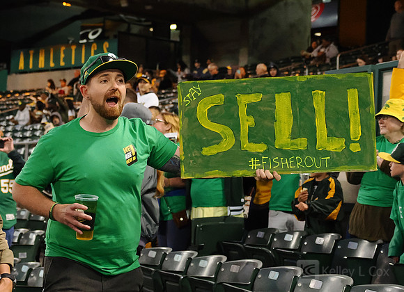 MLB: Cincinnati Reds at Oakland Athletics