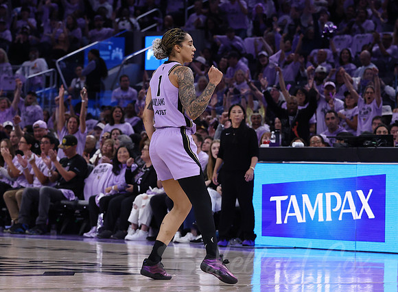 WNBA: Playoffs-Las Vegas Aces at Golden State Valkyries