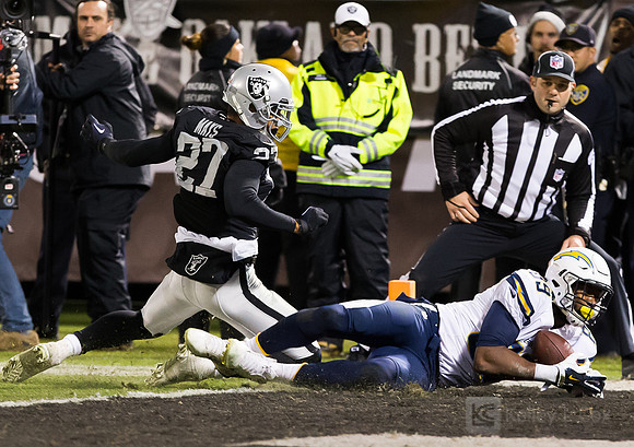 NFL: San Diego Chargers at Oakland Raiders