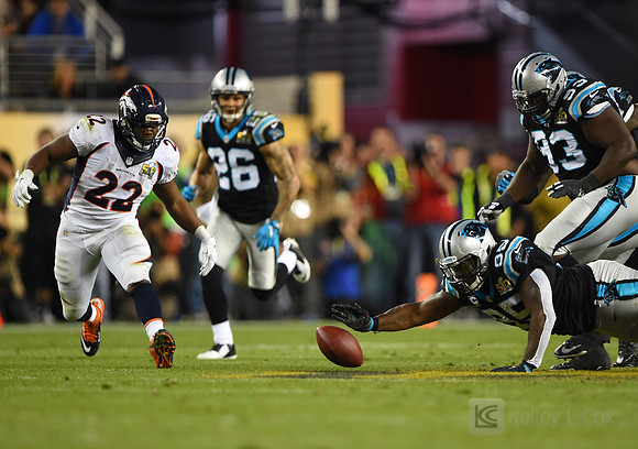 NFL: Super Bowl 50-Carolina Panthers vs Denver Broncos