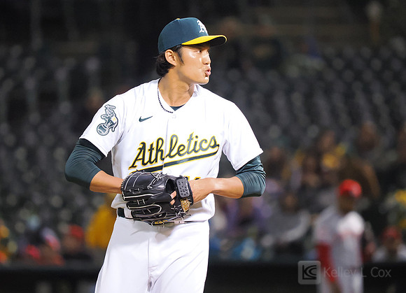 MLB: Cincinnati Reds at Oakland Athletics