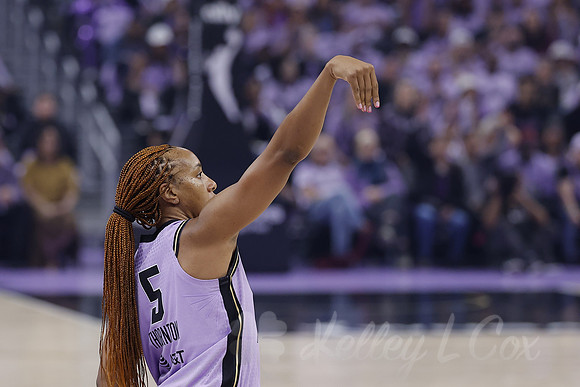 WNBA: Playoffs-Las Vegas Aces at Golden State Valkyries