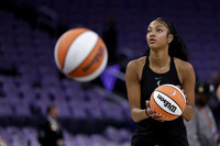 WNBA: Finals-Atlanta Dream at Golden State Valkyries