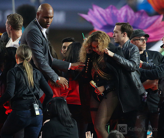 NFL: Super Bowl 50-Carolina Panthers vs Denver Broncos