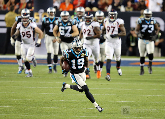 NFL: Super Bowl 50-Carolina Panthers vs Denver Broncos