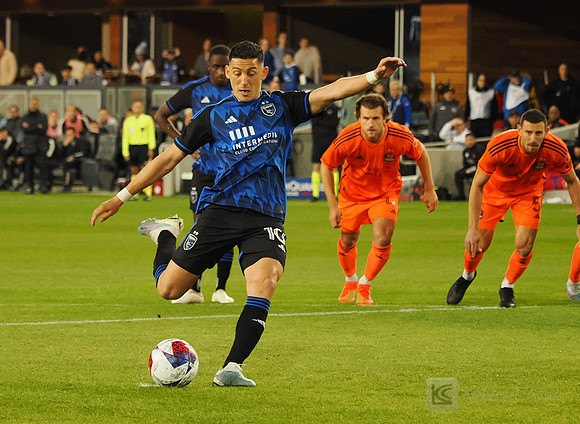 MLS: Houston Dynamo FC at San Jose Earthquakes