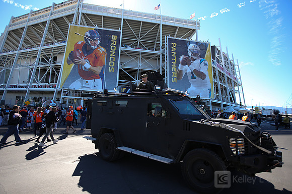 NFL: Super Bowl 50-Carolina Panthers vs Denver Broncos