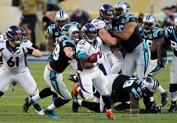 NFL: Super Bowl 50-Carolina Panthers vs Denver Broncos
