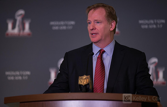 NFL: Handoff to Houston-Press Conference