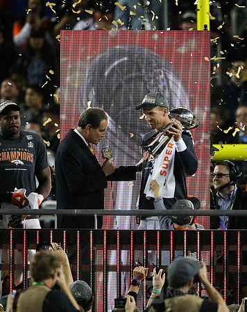 NFL: Super Bowl 50-Carolina Panthers vs Denver Broncos