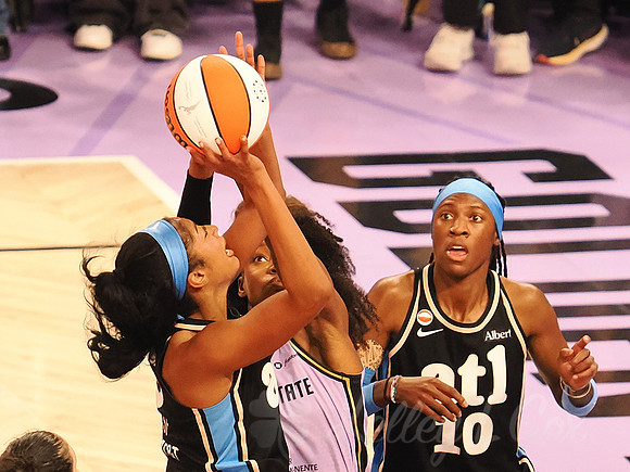 WNBA: Finals-Atlanta Dream at Golden State Valkyries