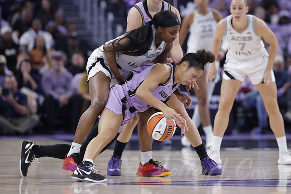 WNBA: Playoffs-Las Vegas Aces at Golden State Valkyries