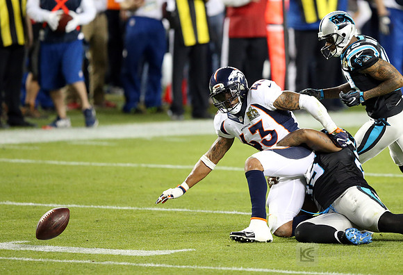 NFL: Super Bowl 50-Carolina Panthers vs Denver Broncos