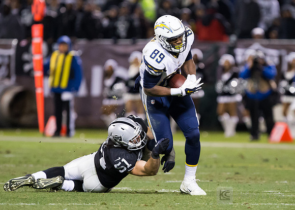 NFL: San Diego Chargers at Oakland Raiders
