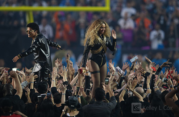 NFL: Super Bowl 50-Carolina Panthers vs Denver Broncos
