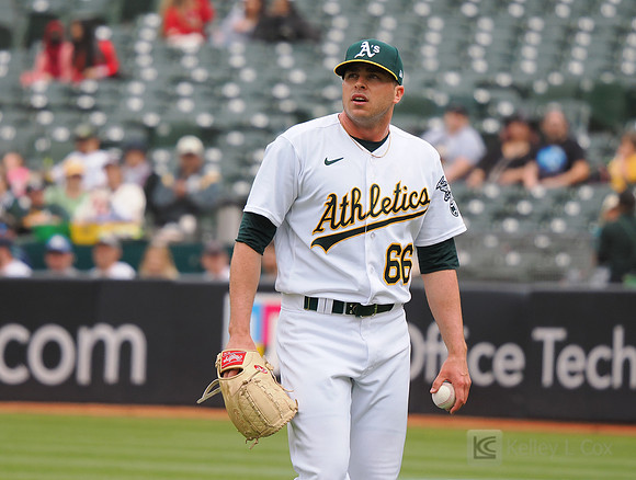 MLB: Seattle Mariners at Oakland Athletics
