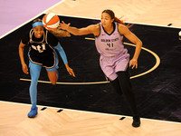 WNBA: Finals-Atlanta Dream at Golden State Valkyries