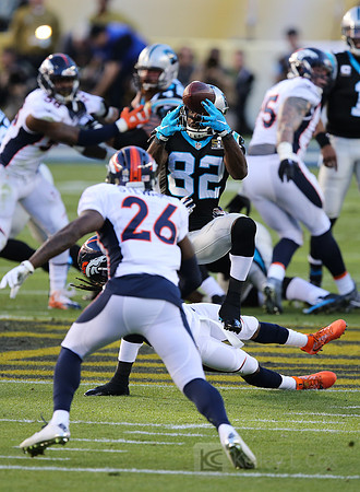 NFL: Super Bowl 50-Carolina Panthers vs Denver Broncos