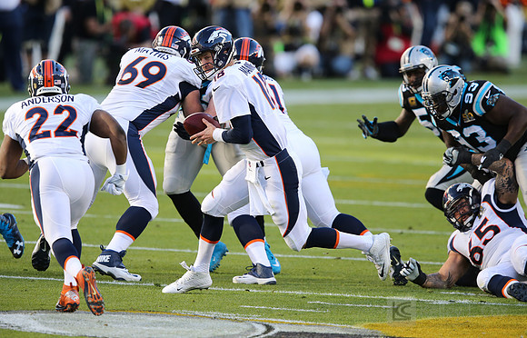 NFL: Super Bowl 50-Carolina Panthers vs Denver Broncos