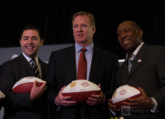 NFL: Handoff to Houston-Press Conference