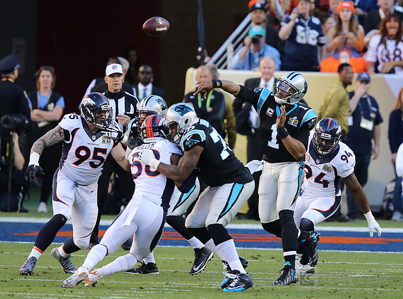 NFL: Super Bowl 50-Carolina Panthers vs Denver Broncos