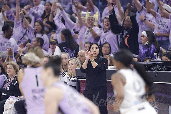 WNBA: Playoffs-Las Vegas Aces at Golden State Valkyries