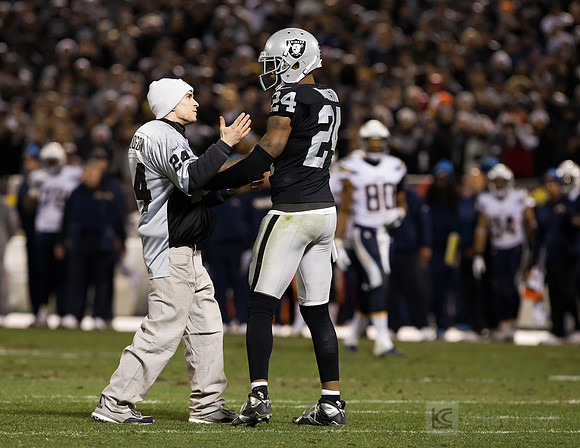 NFL: San Diego Chargers at Oakland Raiders