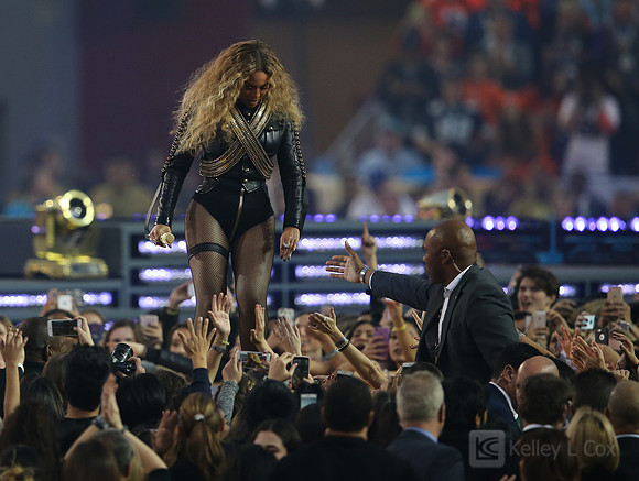 NFL: Super Bowl 50-Carolina Panthers vs Denver Broncos