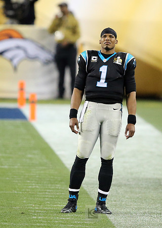 NFL: Super Bowl 50-Carolina Panthers vs Denver Broncos
