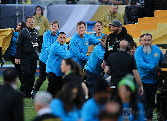 NFL: Super Bowl 50-Carolina Panthers vs Denver Broncos