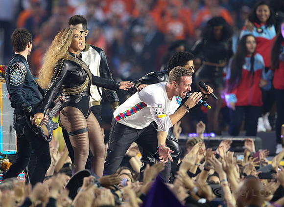 NFL: Super Bowl 50-Carolina Panthers vs Denver Broncos