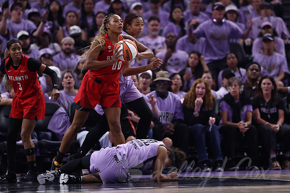 WNBA: Finals-Atlanta Dream at Golden State Valkyries