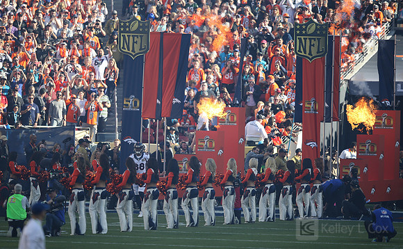 NFL: Super Bowl 50-Carolina Panthers vs Denver Broncos