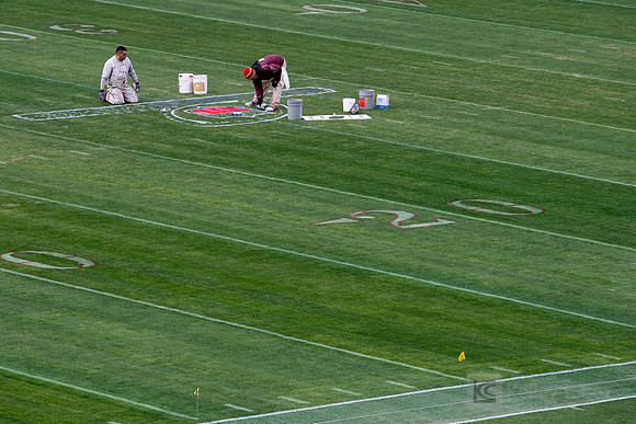 NFL: San Francisco 49ers-Field Preparations