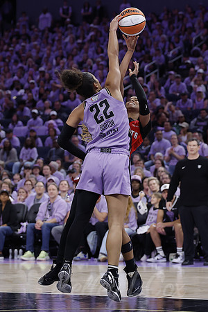 WNBA: Finals-Atlanta Dream at Golden State Valkyries