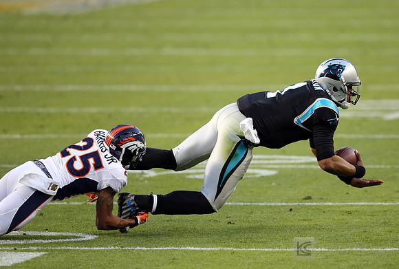 NFL: Super Bowl 50-Carolina Panthers vs Denver Broncos
