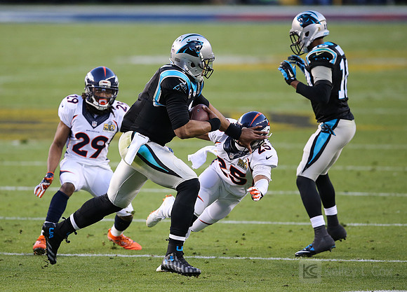 NFL: Super Bowl 50-Carolina Panthers vs Denver Broncos