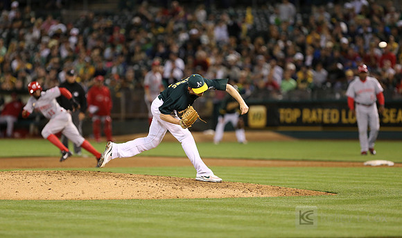 MLB: Cincinnati Reds at Oakland Athletics