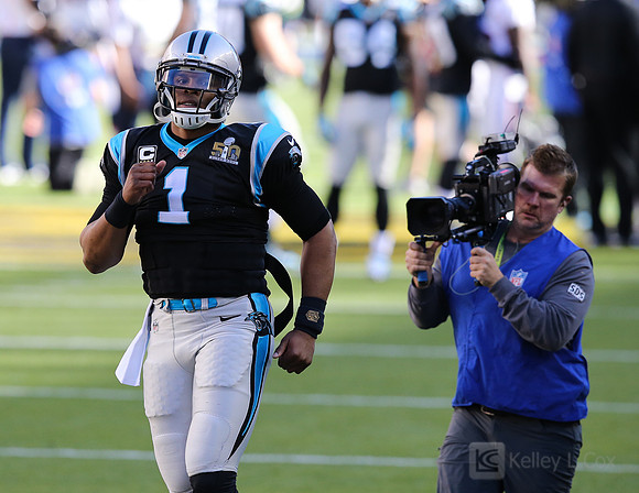 NFL: Super Bowl 50-Carolina Panthers vs Denver Broncos