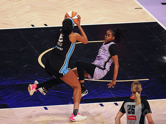 WNBA: Finals-Atlanta Dream at Golden State Valkyries