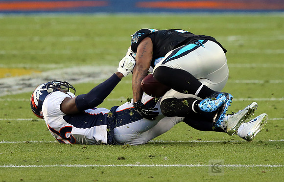 NFL: Super Bowl 50-Carolina Panthers vs Denver Broncos
