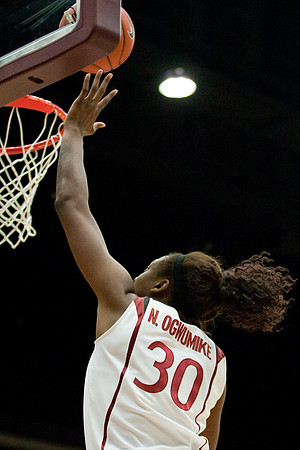 NCAA WOMEN'S BASKETBALL 2011 - Jan 6 - Arizona at Stanford